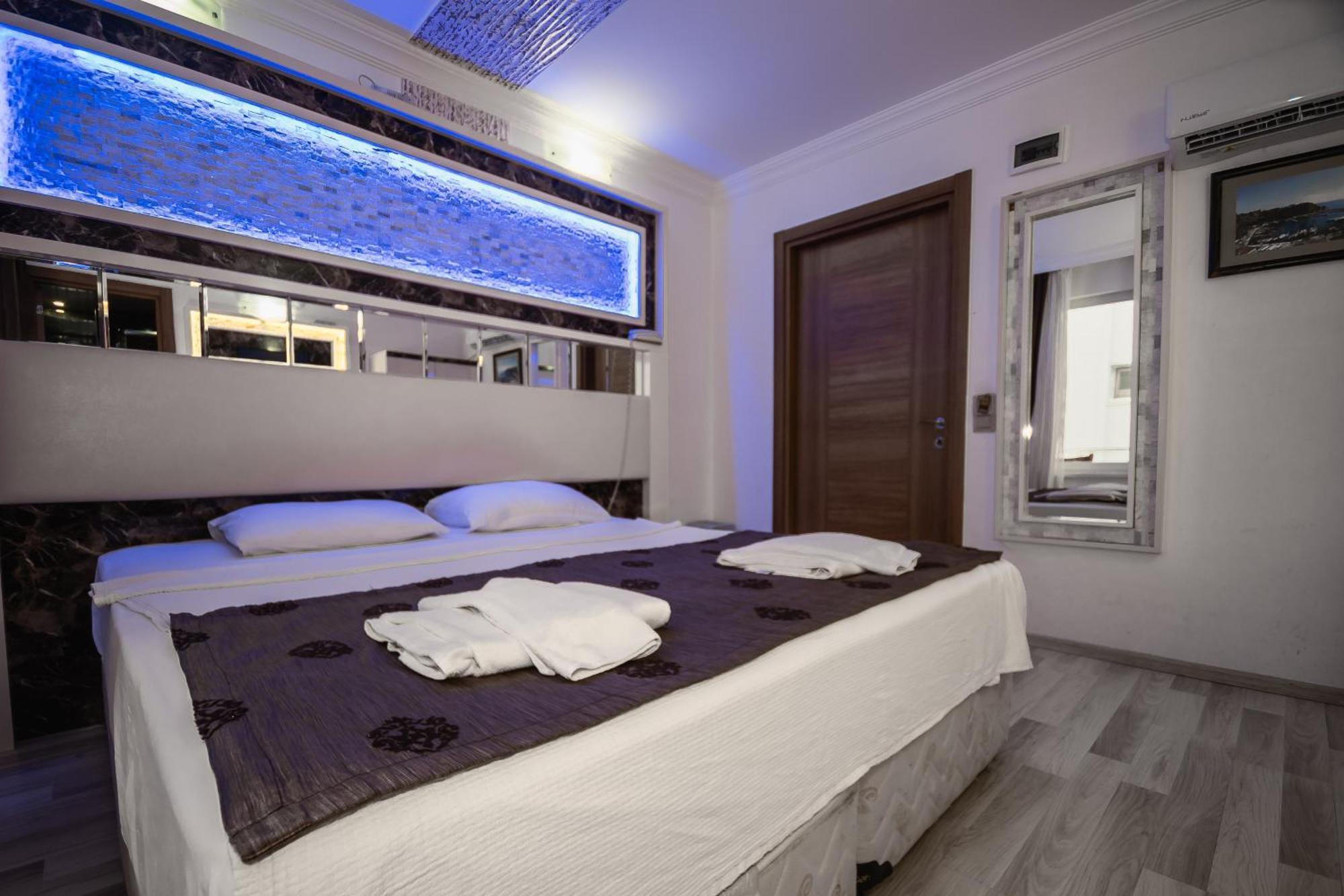 Behram Hotel Antalya Bagian luar foto