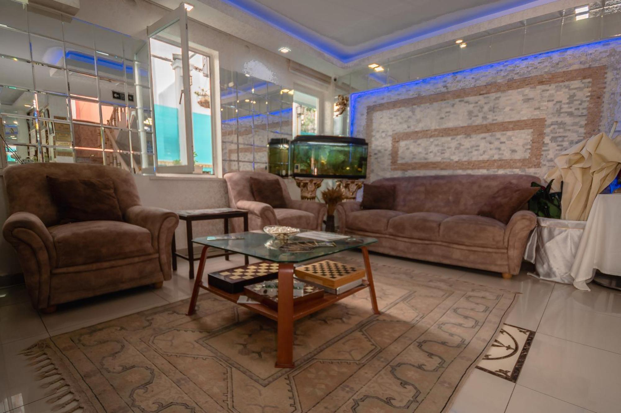 Behram Hotel Antalya Bagian luar foto